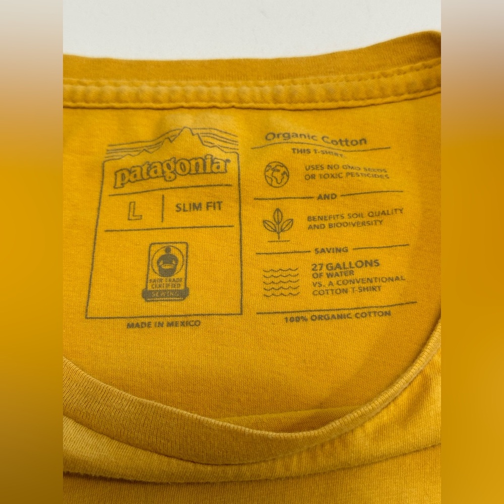 Patagonia Fitz Roy Bear Organic Cotton Slim Fit T-Shirt Yellow Men’s Large - Picture 3 of 7